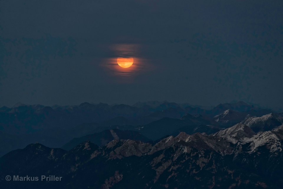 2013.10.19 183728 Mondscheinfahrt Zugspitze 2000